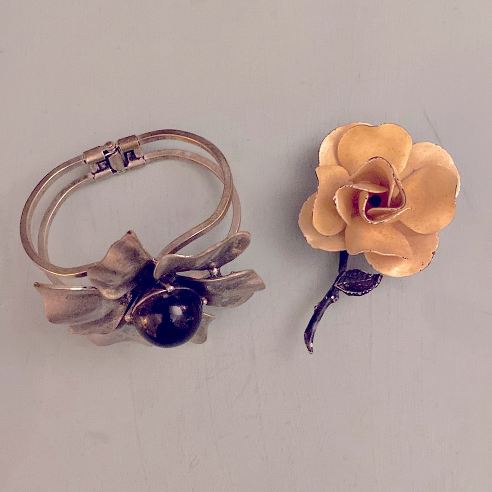 🌛Vintage Jewelry | Acrylic Brooch & Metal Bracelet | Both Included